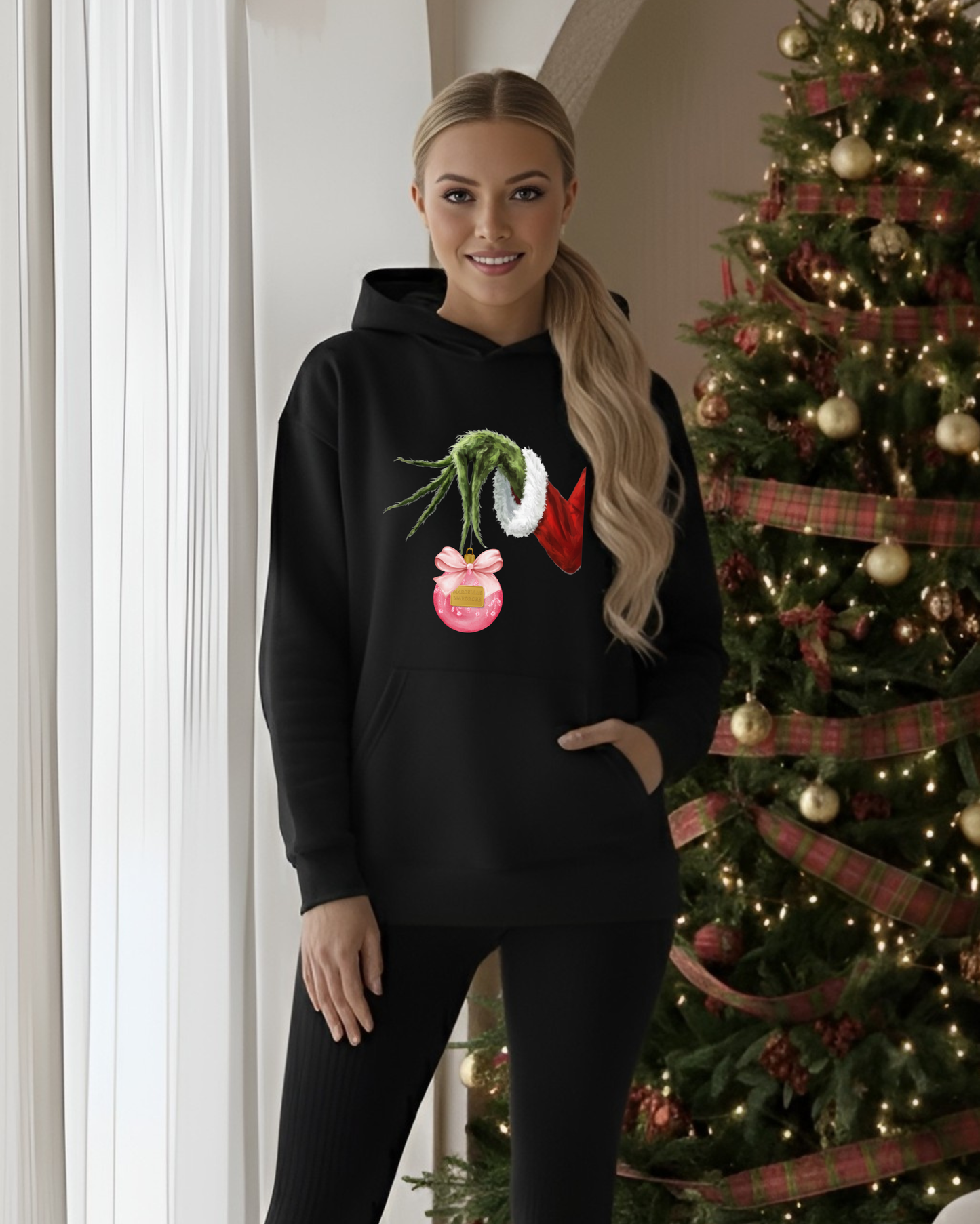 MW x Grinch - Pink Bow Bauble